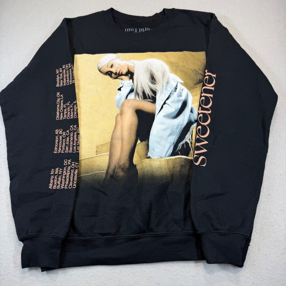 Ariana Grande Sweetener World Tour 2019 Graphic Sweatshirt Black Small